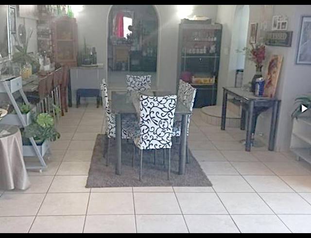 4 BEDROOM APARTMENT FOR SALE IN WYCHWOOD